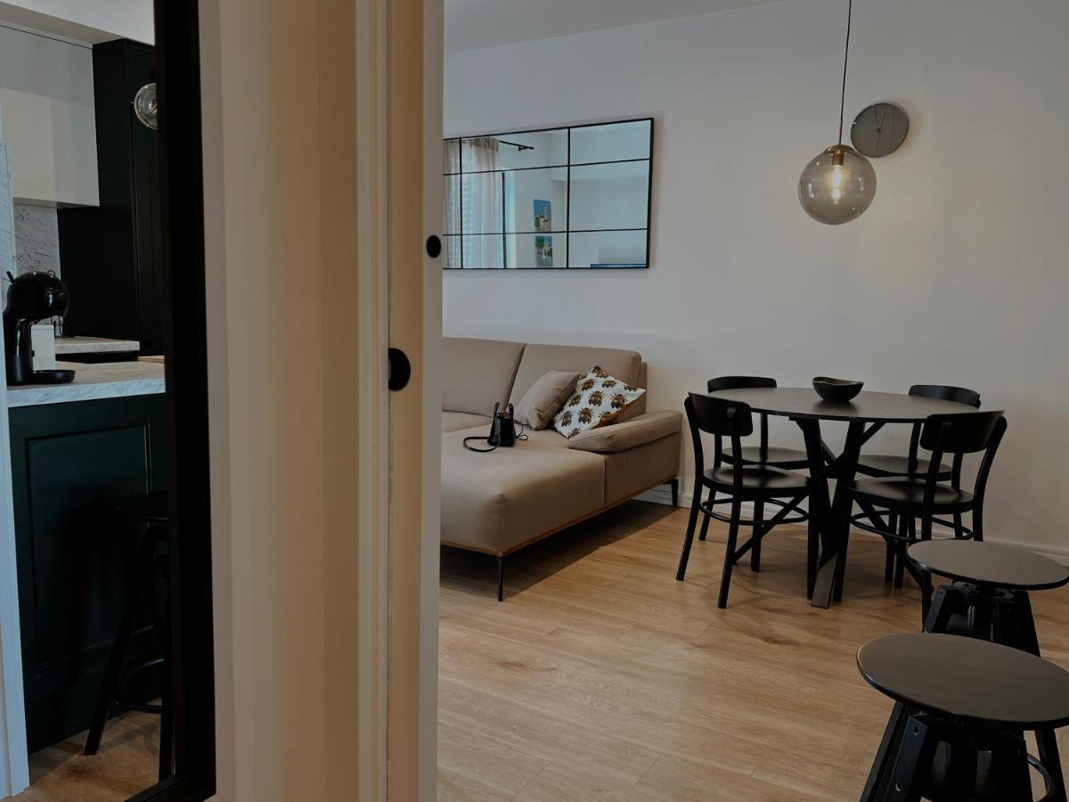 Dawn & Dusk - Modern Two Bedroom Apartment With Mountain Views Cilipi Luaran gambar