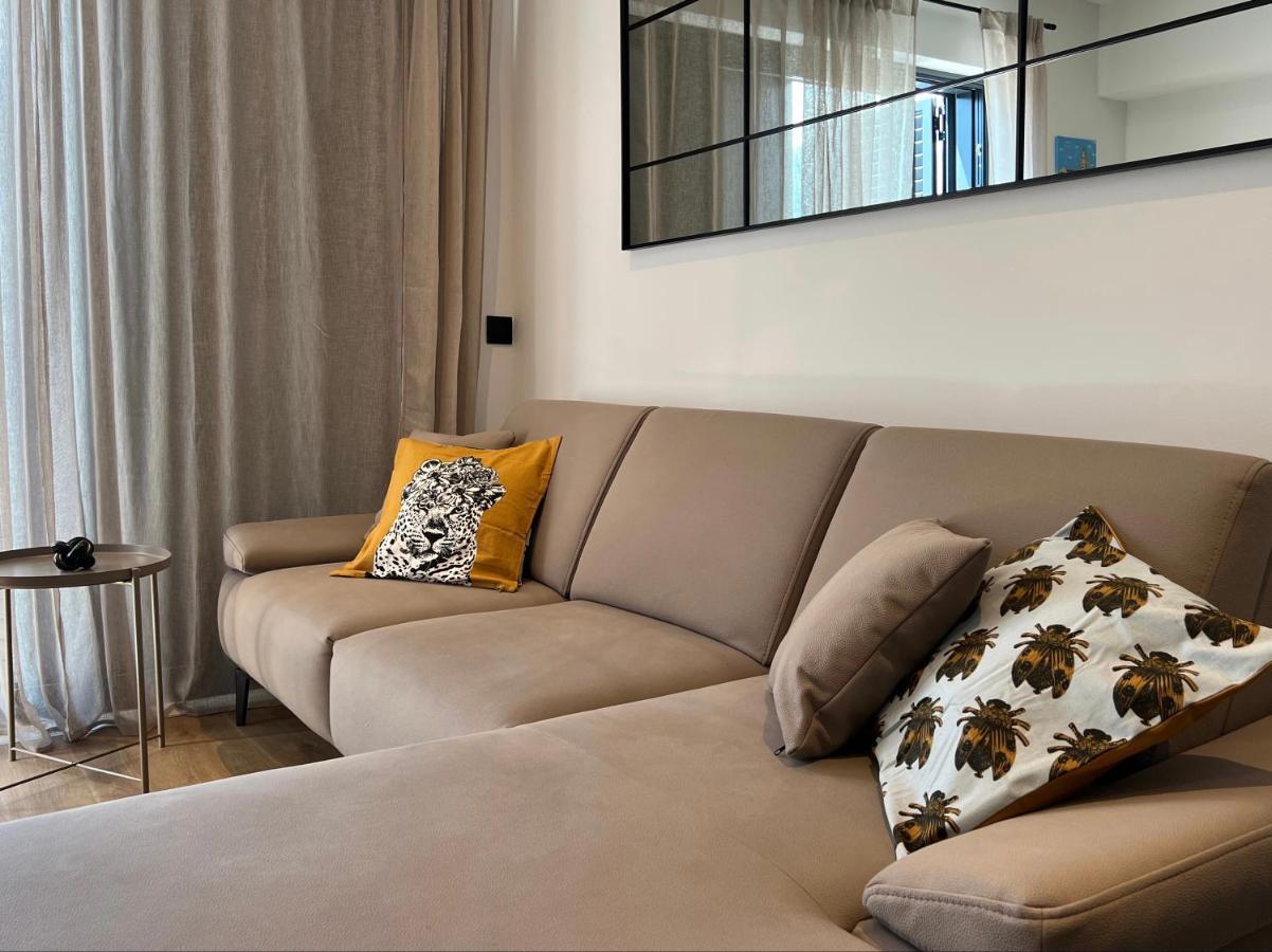 Dawn & Dusk - Modern Two Bedroom Apartment With Mountain Views Cilipi Luaran gambar